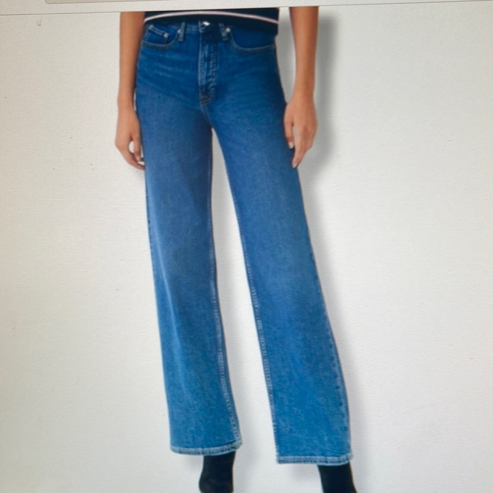 NWT Free Assembly Women’s High Rise Full Wide Leg Straight Jeans